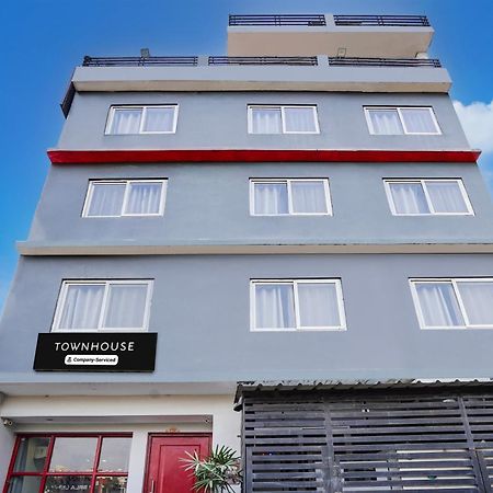 Super Townhouse Gomti Nagar Sector 6 Near Ekana Stadium Lucknow Luaran gambar