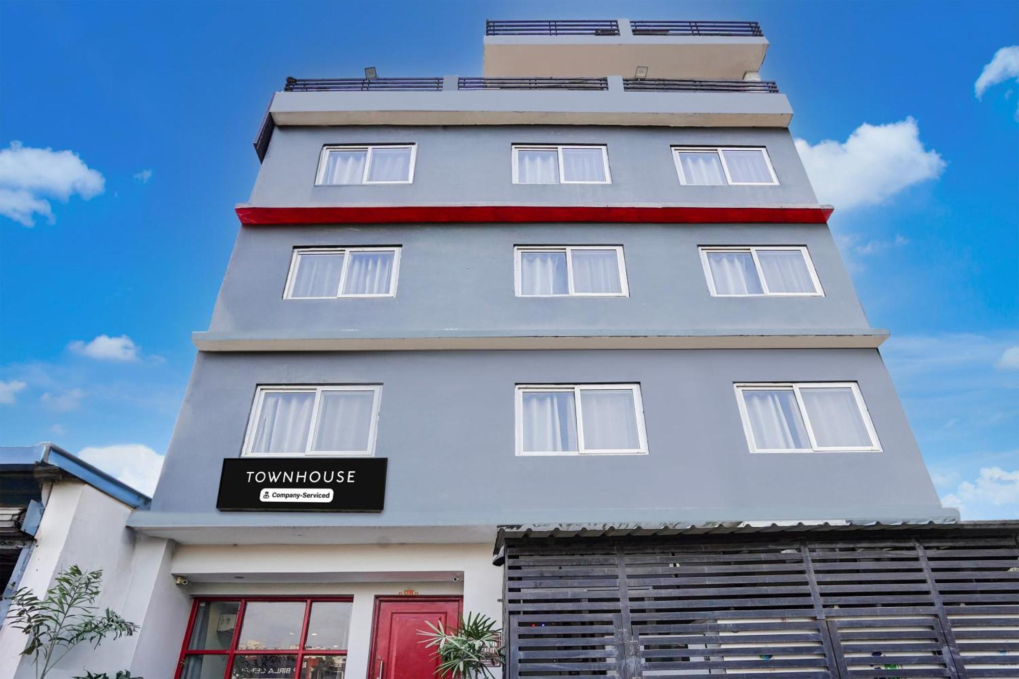 Super Townhouse Gomti Nagar Sector 6 Near Ekana Stadium Lucknow Luaran gambar