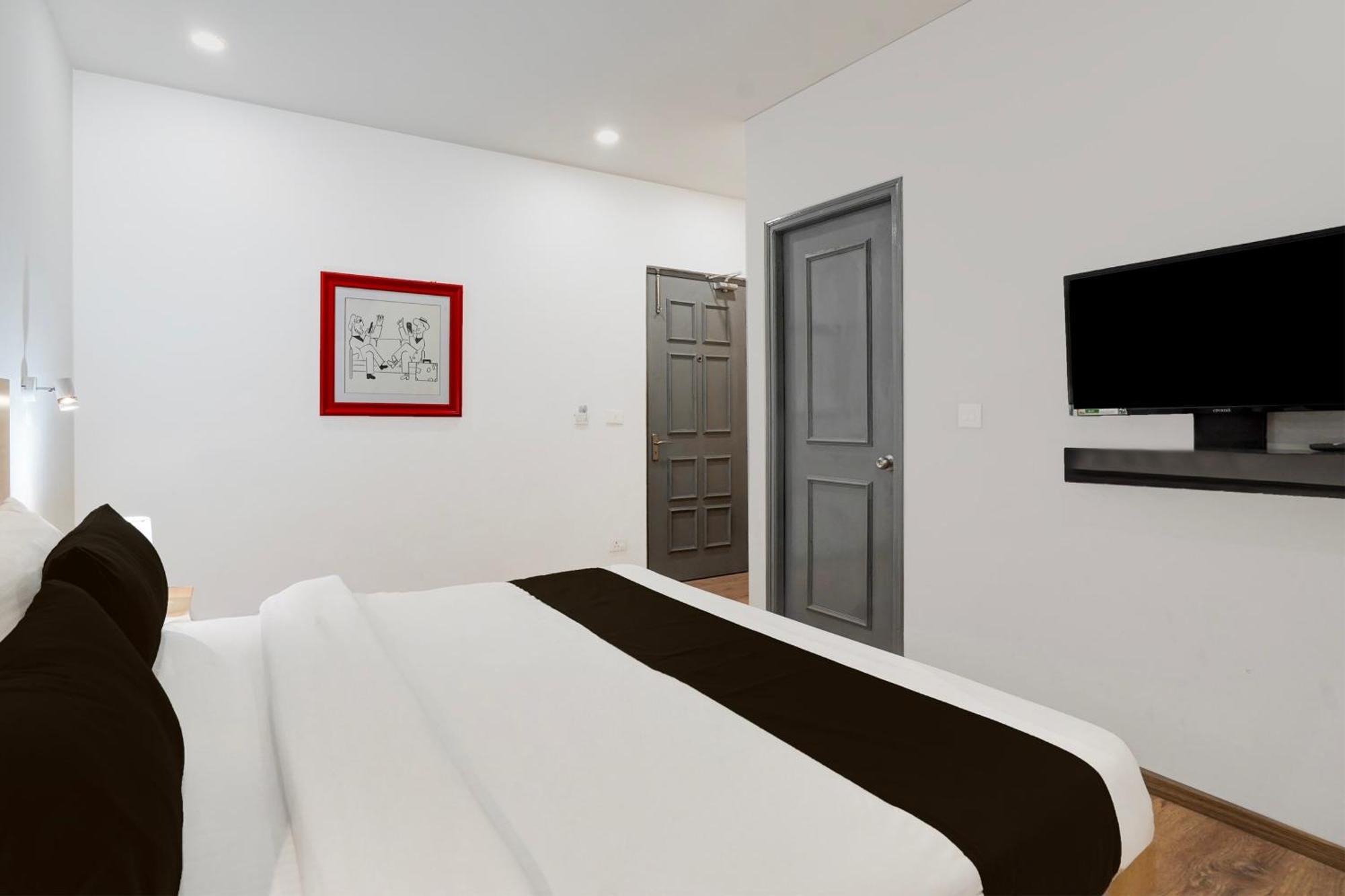 Super Townhouse Gomti Nagar Sector 6 Near Ekana Stadium Lucknow Luaran gambar