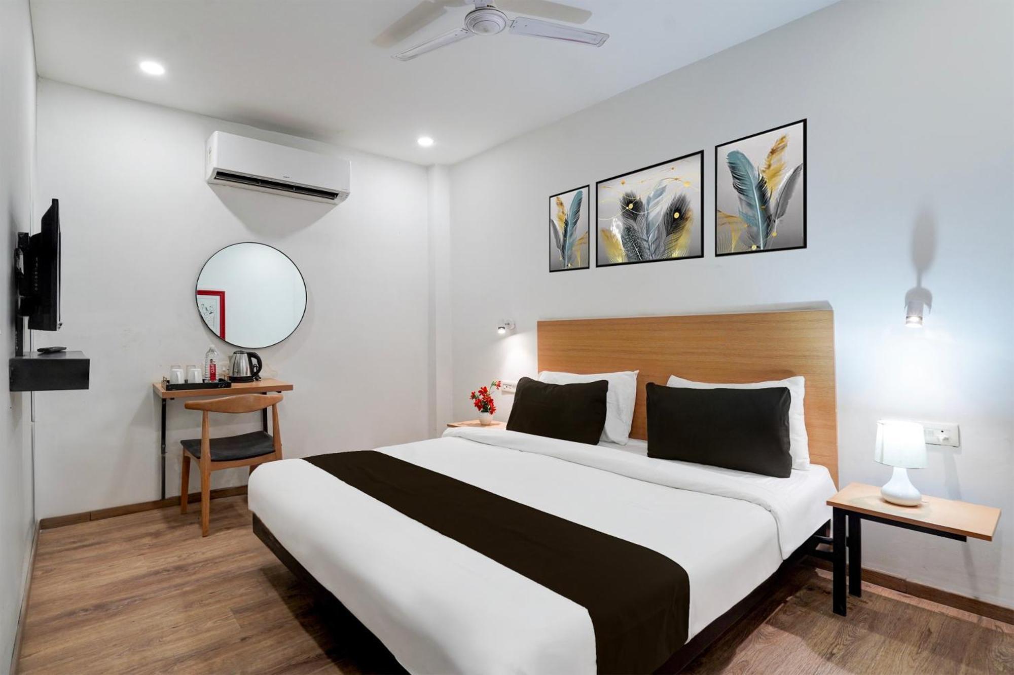 Super Townhouse Gomti Nagar Sector 6 Near Ekana Stadium Lucknow Luaran gambar