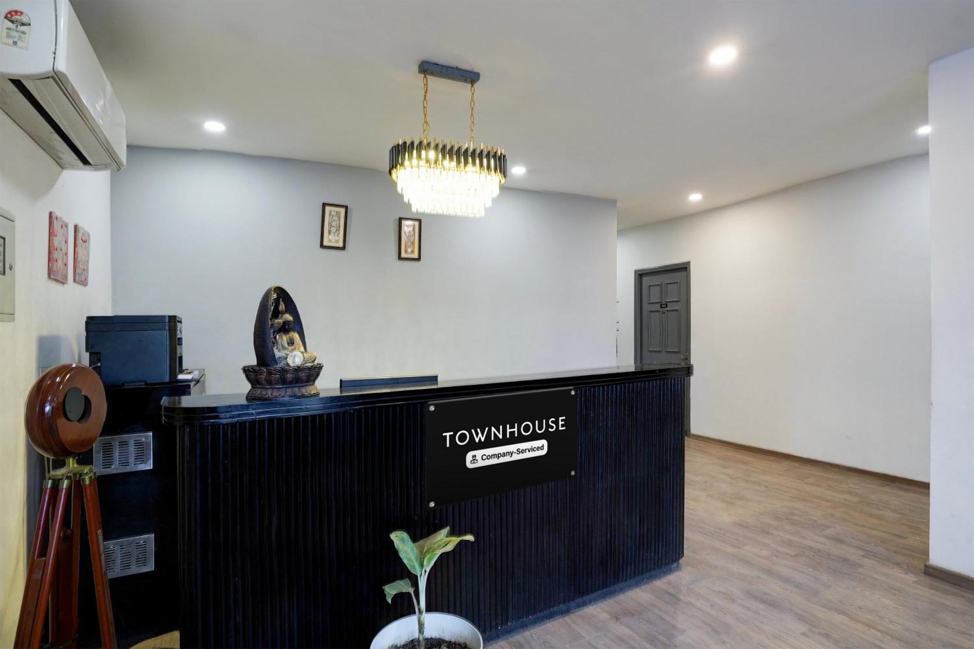 Super Townhouse Gomti Nagar Sector 6 Near Ekana Stadium Lucknow Luaran gambar