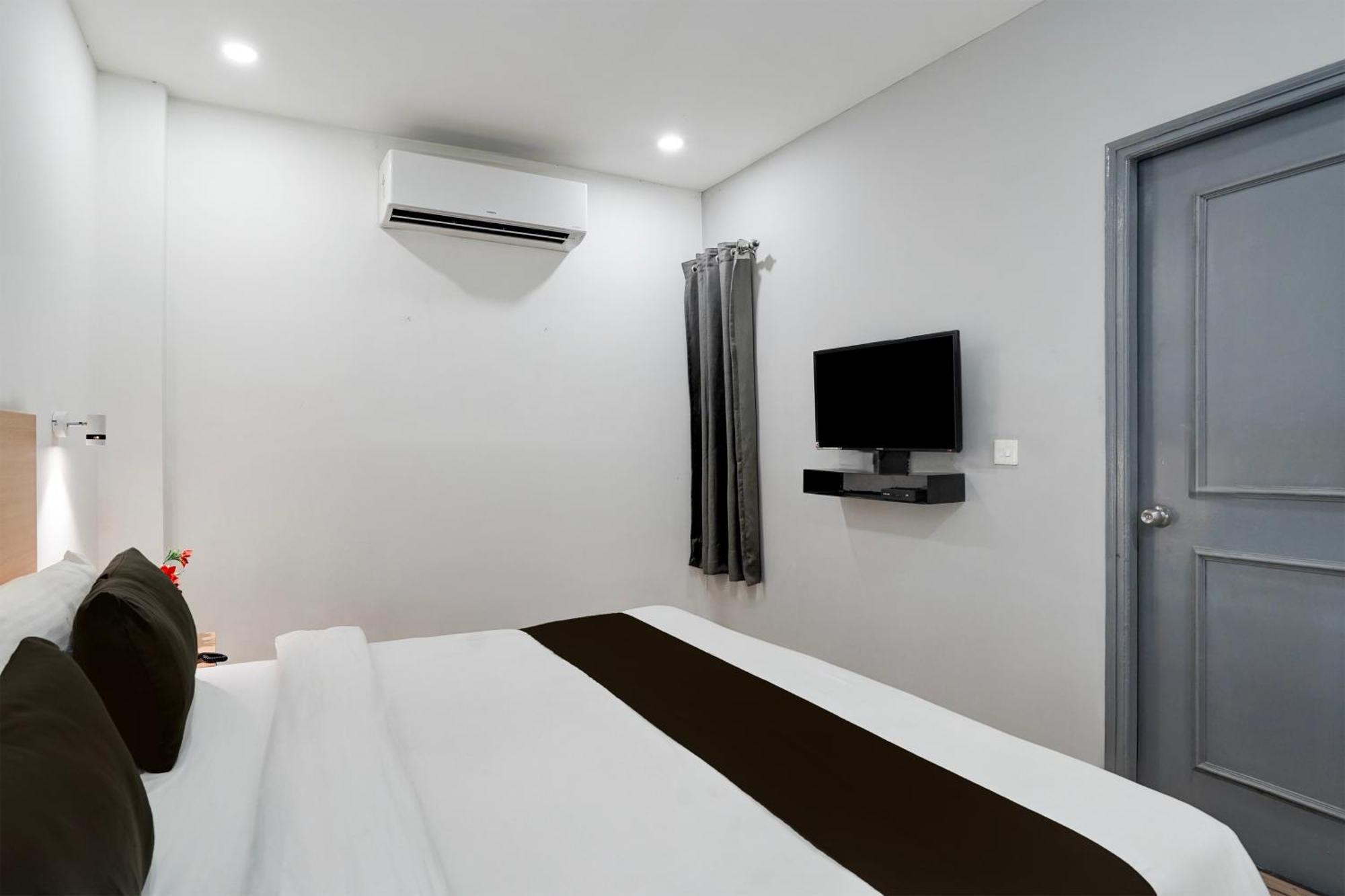 Super Townhouse Gomti Nagar Sector 6 Near Ekana Stadium Lucknow Luaran gambar